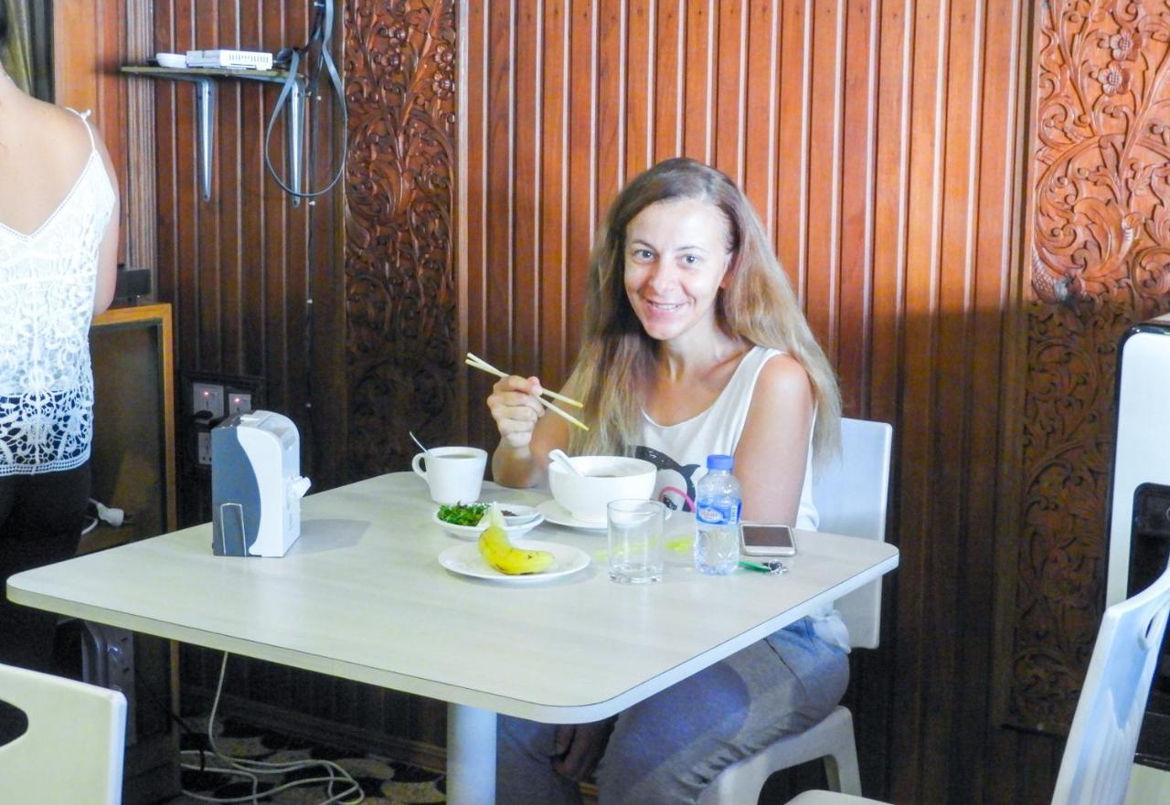 Backpacker Hostel (Adults Only) Rangoon Eksteriør billede